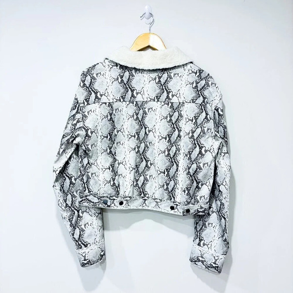 HONEY PUNCH Snake pattern faux leather coat with sheepskin collar - Picture 4 of 9